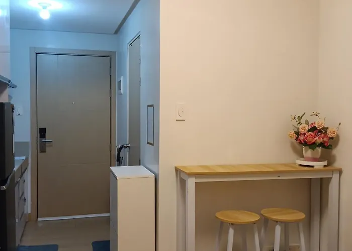 Trees Residences One Bedroom T10308 * Manila